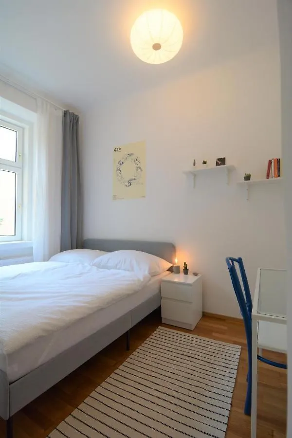 Apartament ☆NEW☆Luxus Studio☆NETFLIX/BOXSPRING ☆10min Centre☆ Viena Austria