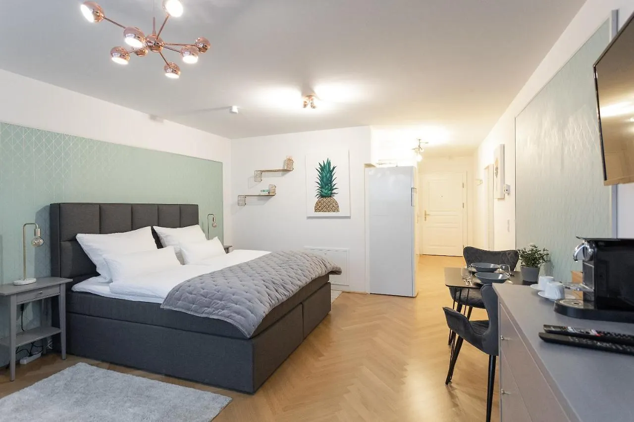 ☆NEW☆Luxus Studio☆NETFLIX/BOXSPRING ☆10min Centre☆ Viena